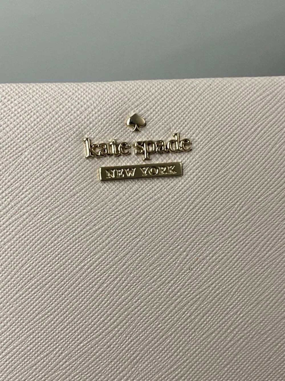 Kate Spade New York Minnie Mouse Crossbody Bag Beige Leather Chain Strap - Picture 8 of 14